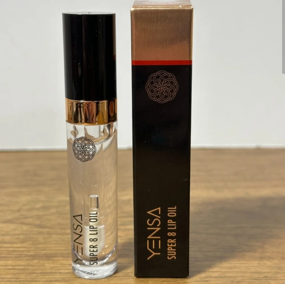 Yensa Super 8 Lip Oil NIB