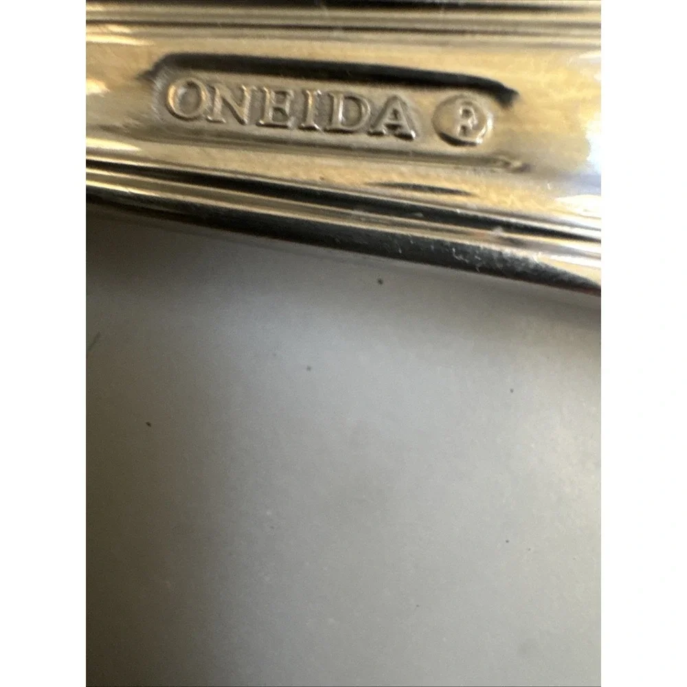 Oneida hollis pattern