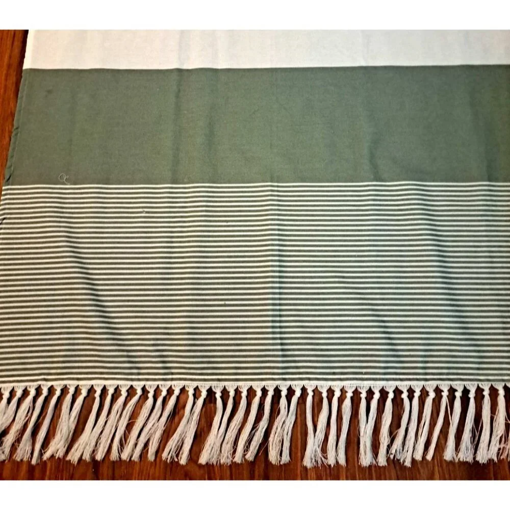 awellife this curtain