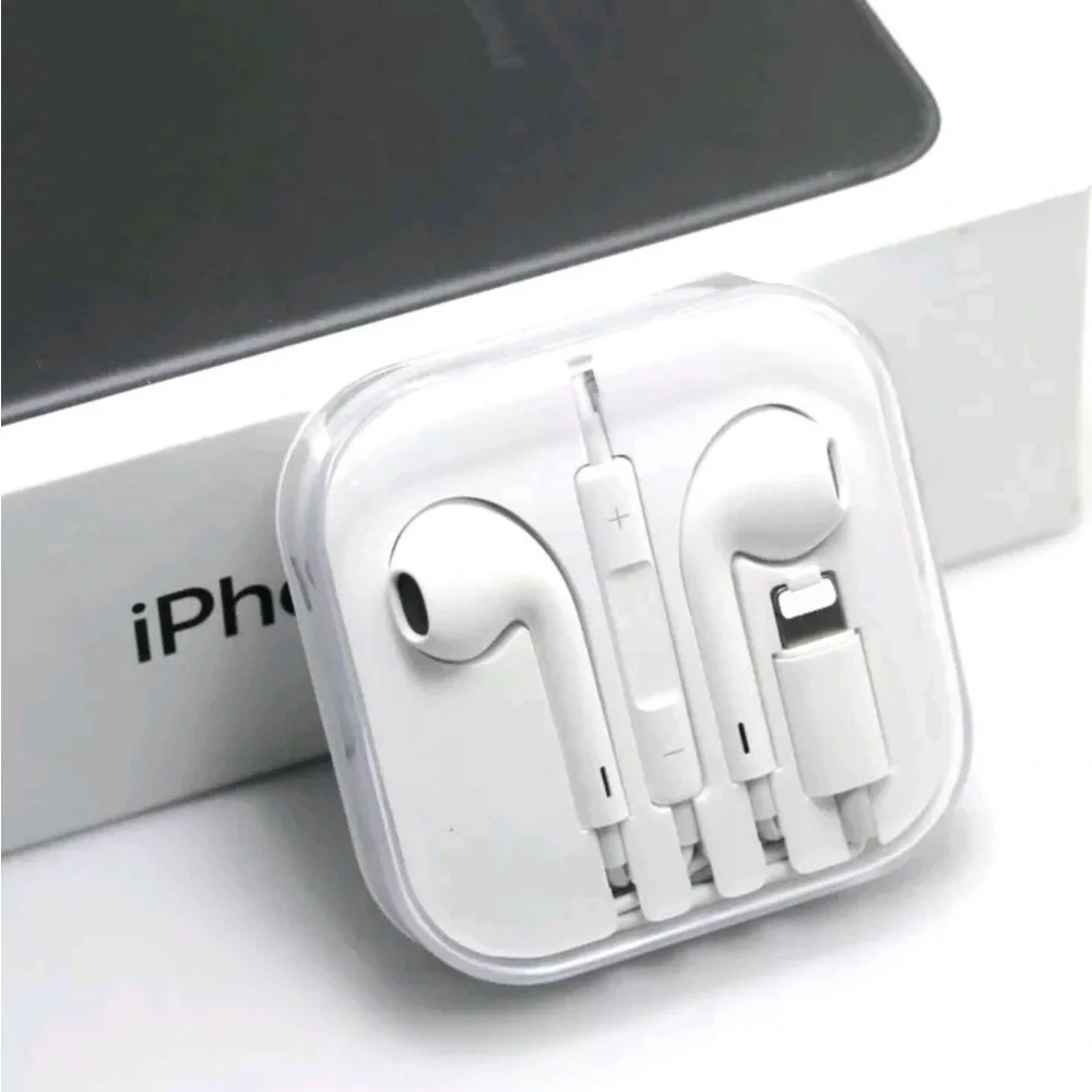 N/A ✅lightning earpods