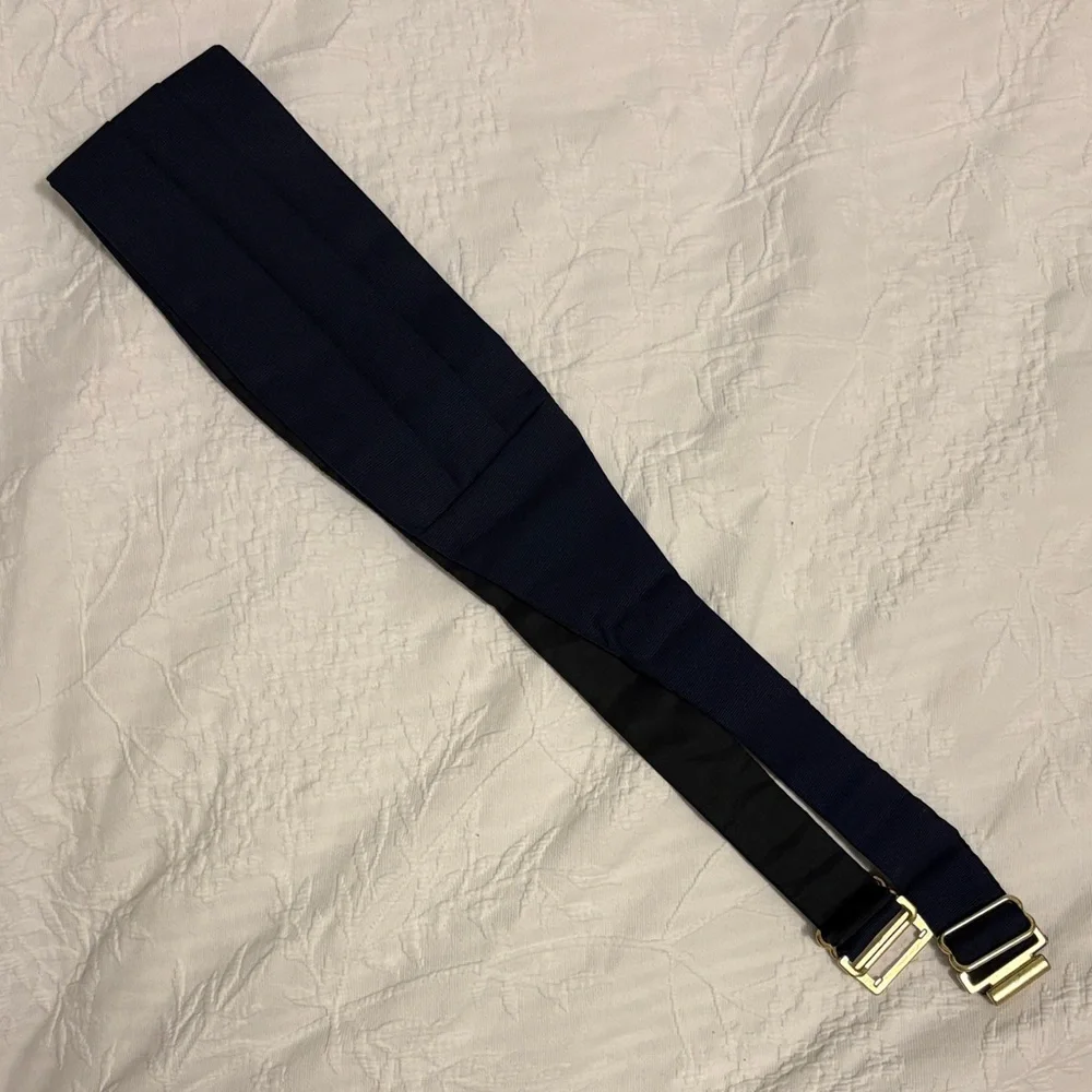 Vicky Davis boys’ cummerbund