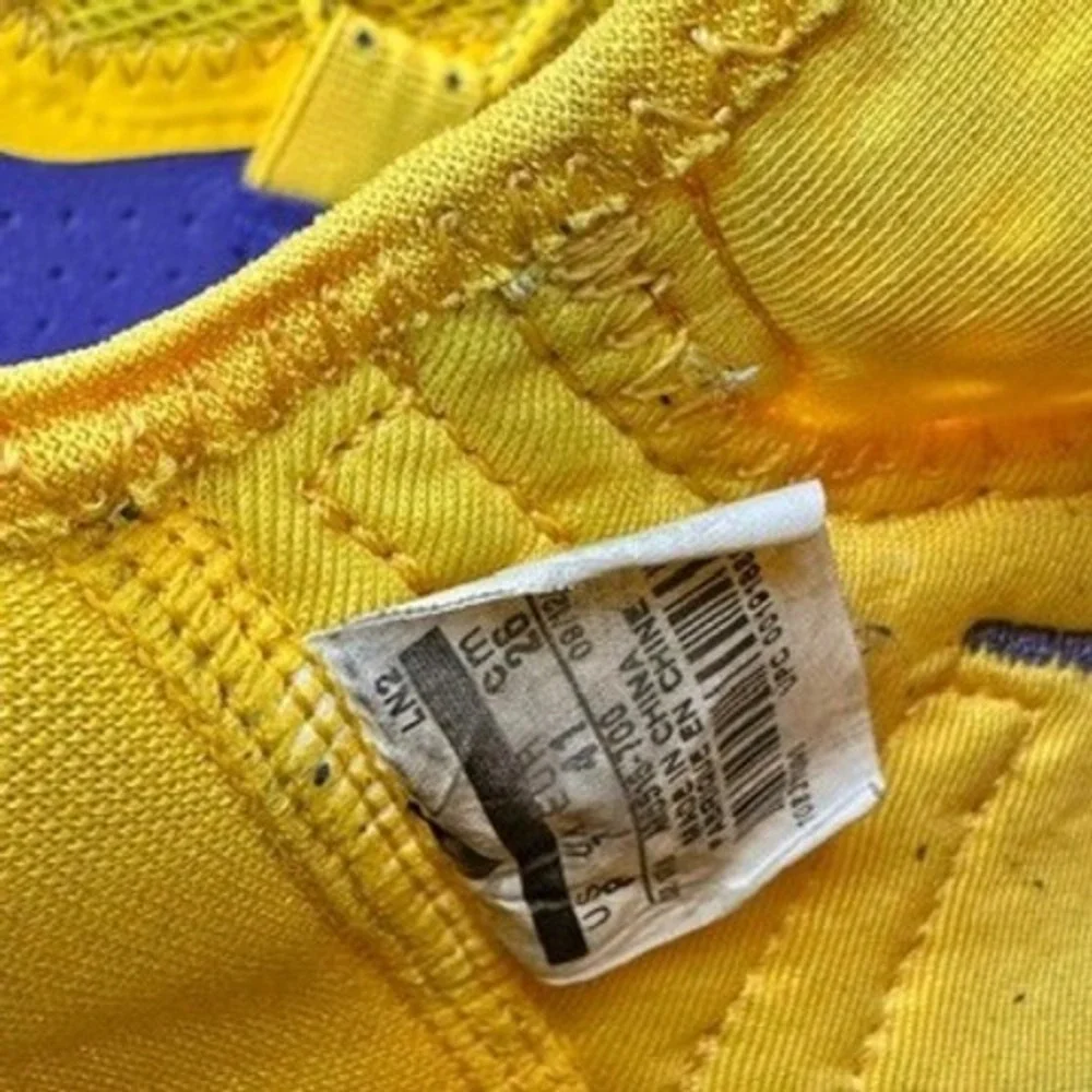 Nike distinctive athletic
