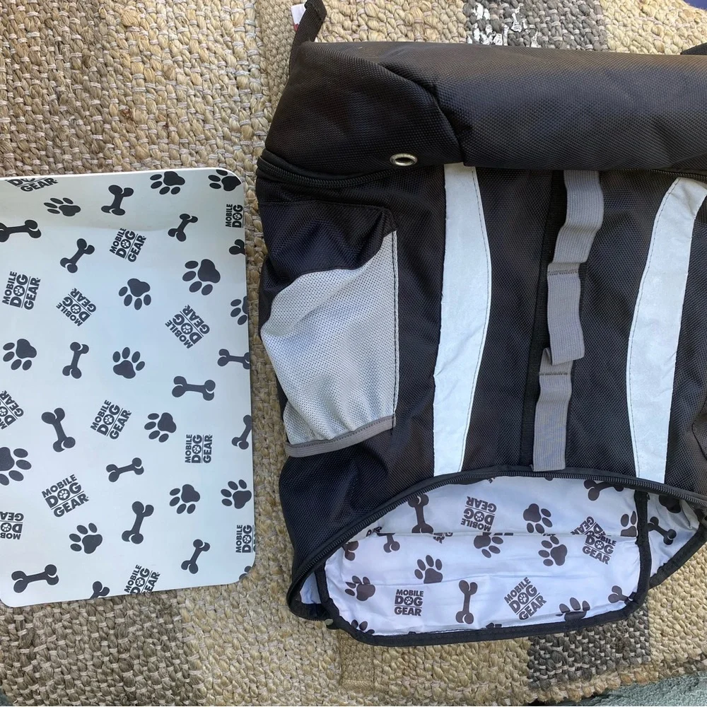 Mobile Dog Gear travel style