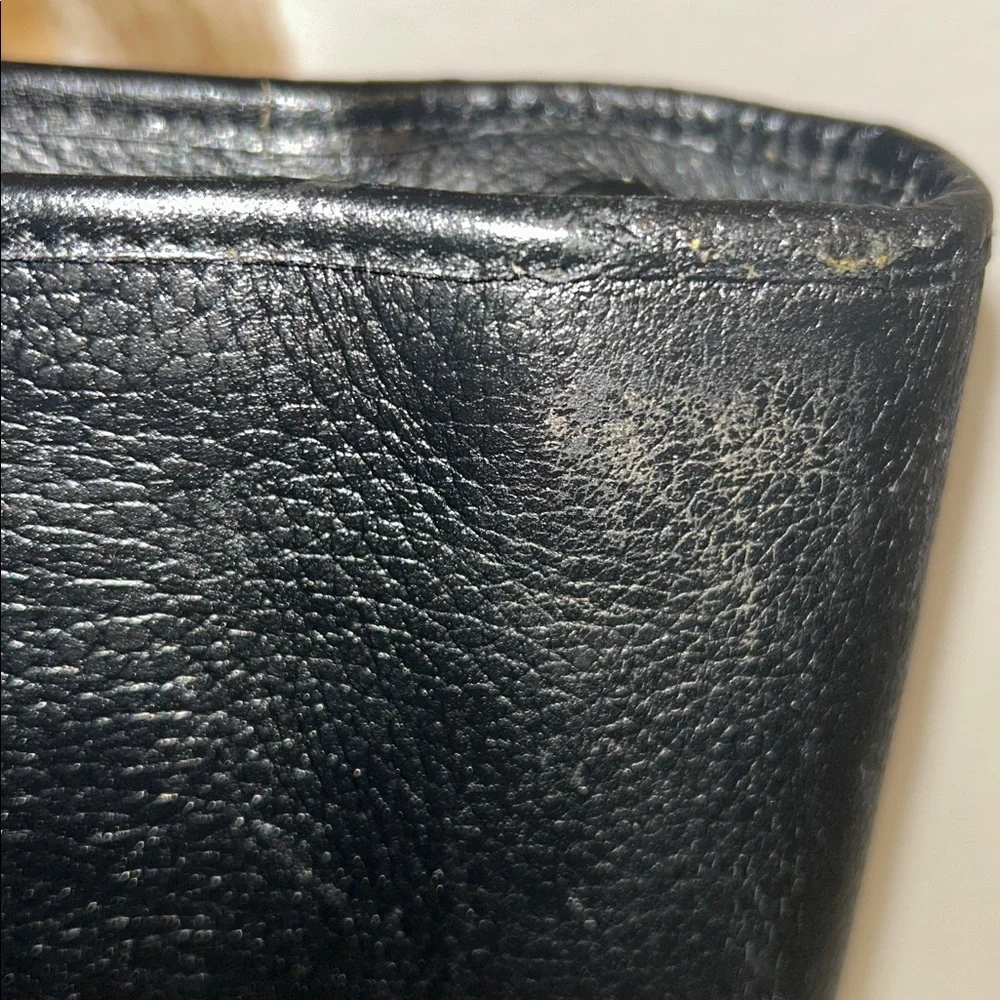 Burberry elegant black
