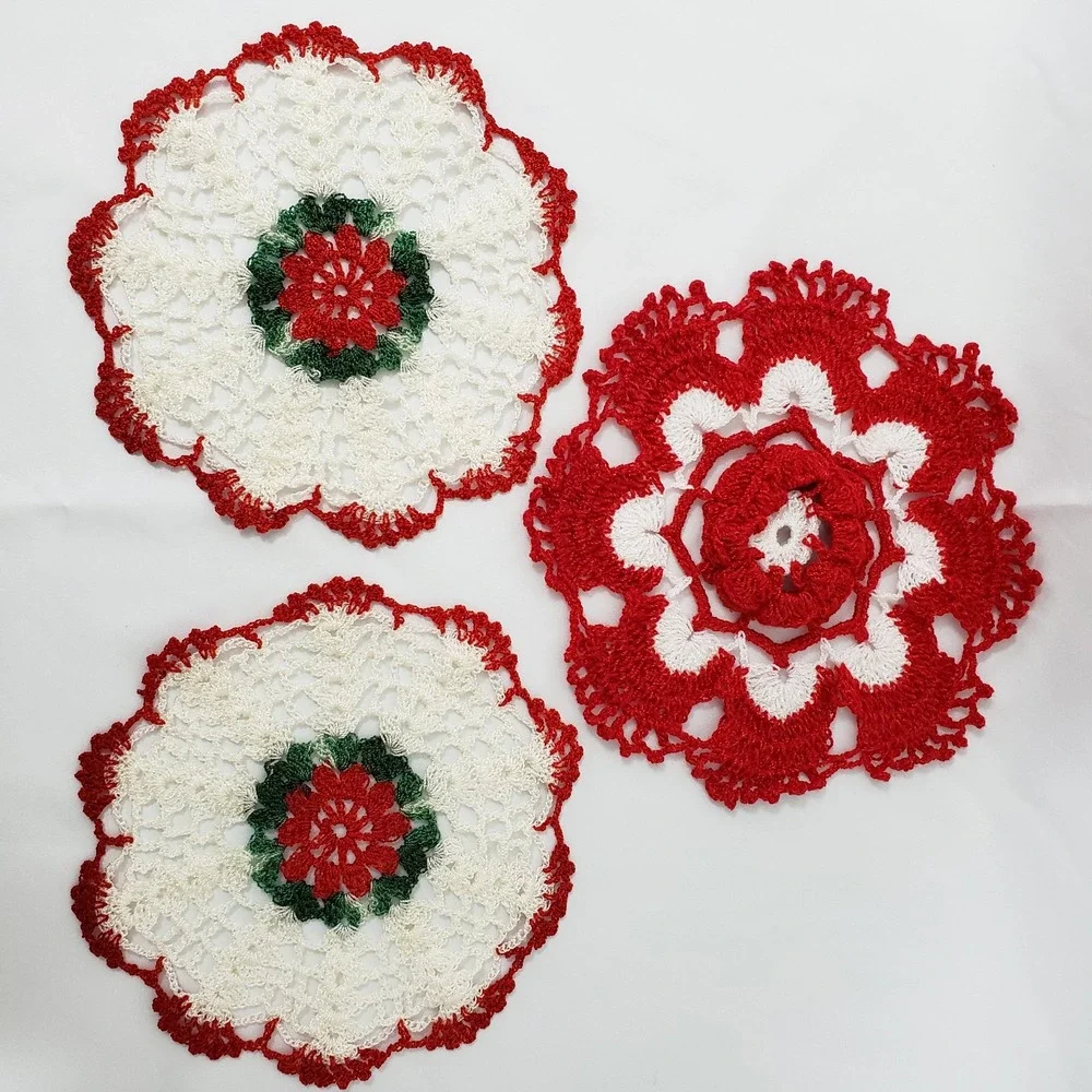 Vintage Crochet Doilies Red White Green 7 Inches Set Of 5