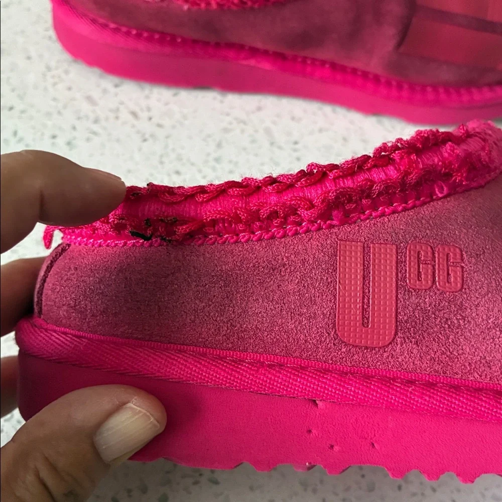 TASMAN UGG