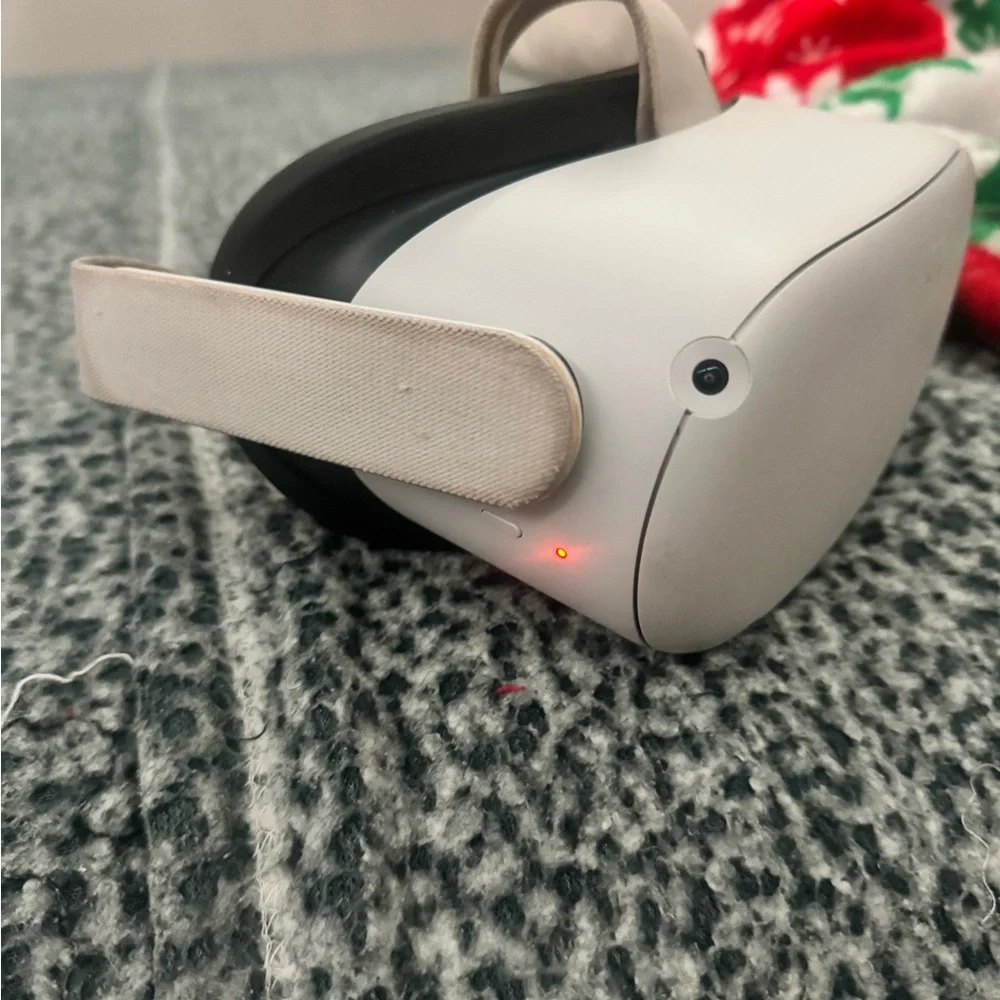 Standalone VR Headset - White