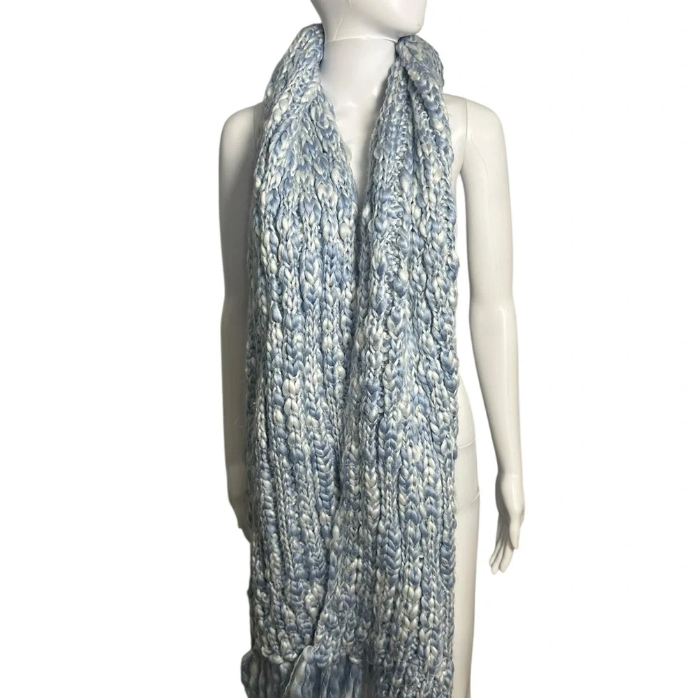 GAP Blue and White Knit Cable Scarf Fringe Large Wrap New