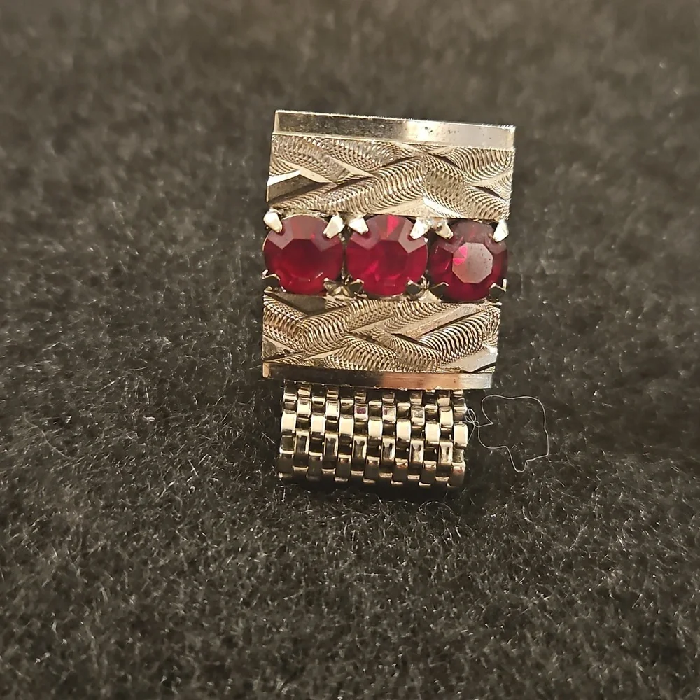 N/A vintage elegant