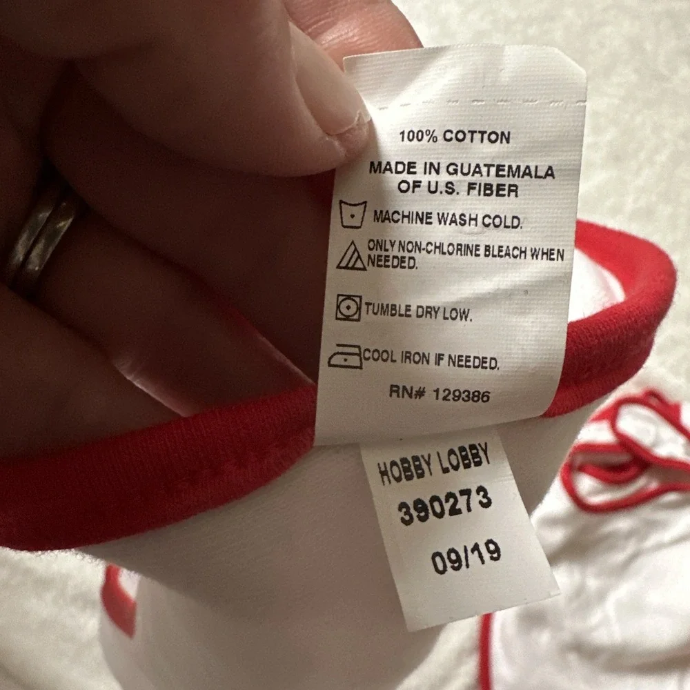 N/A comfortable bib accented