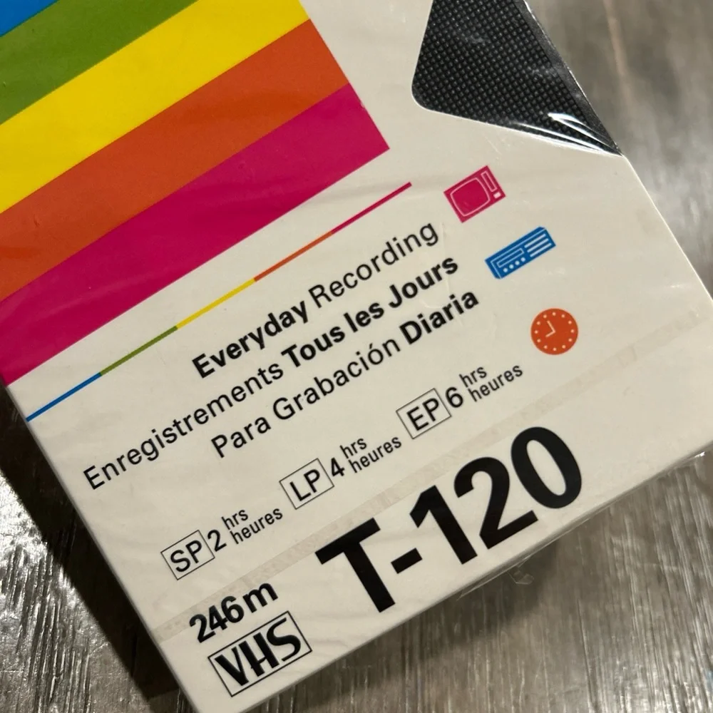 Polaroid vibrant videocassette