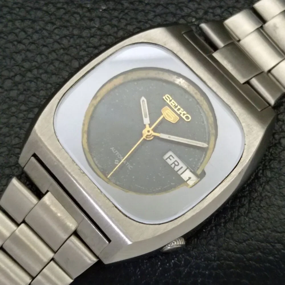 Vintage 1978 Square Seiko Automatic Mens Silver Watch W/daydate & Gold accents