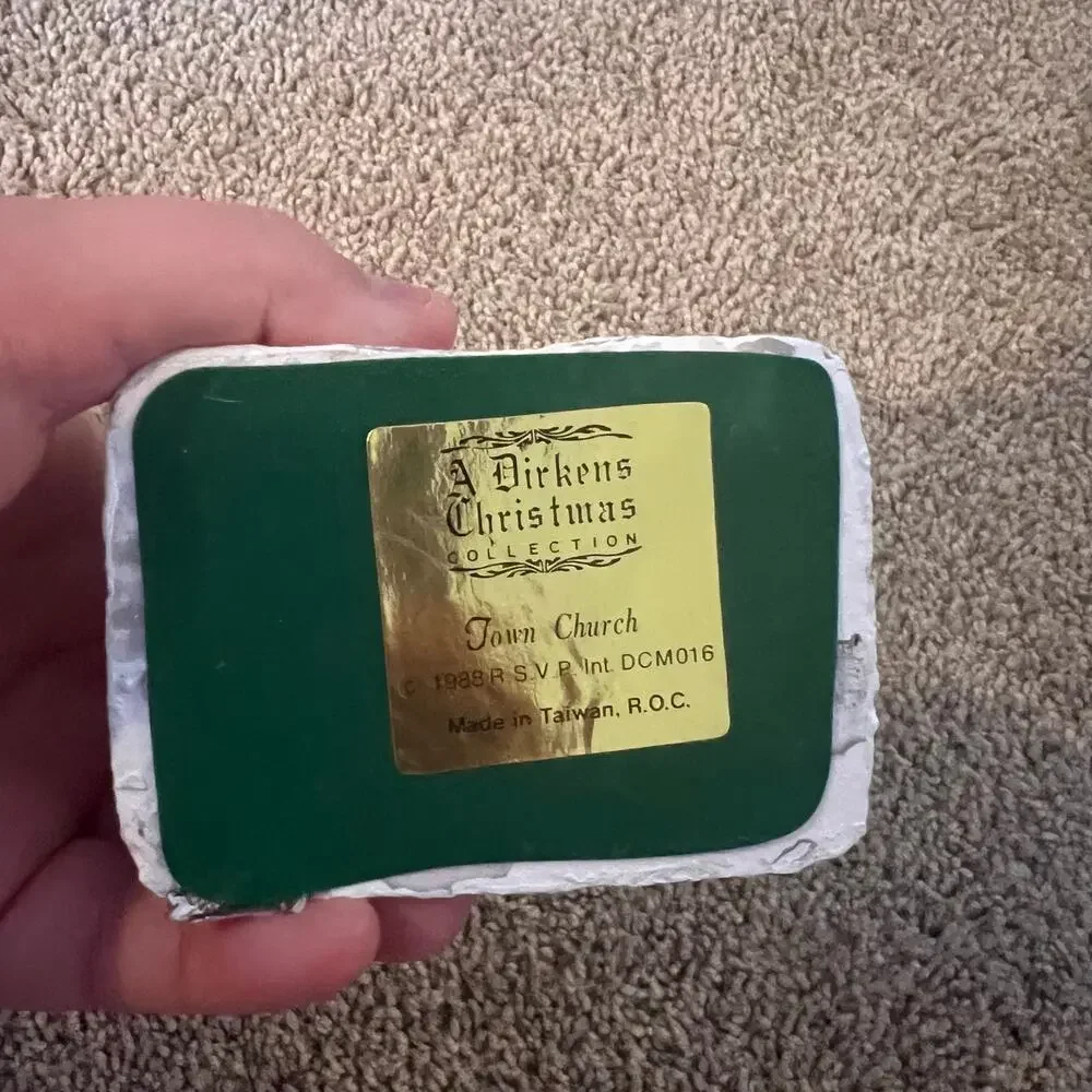 1988 A Dickens Christmas Collection Town Church Small Village Piece