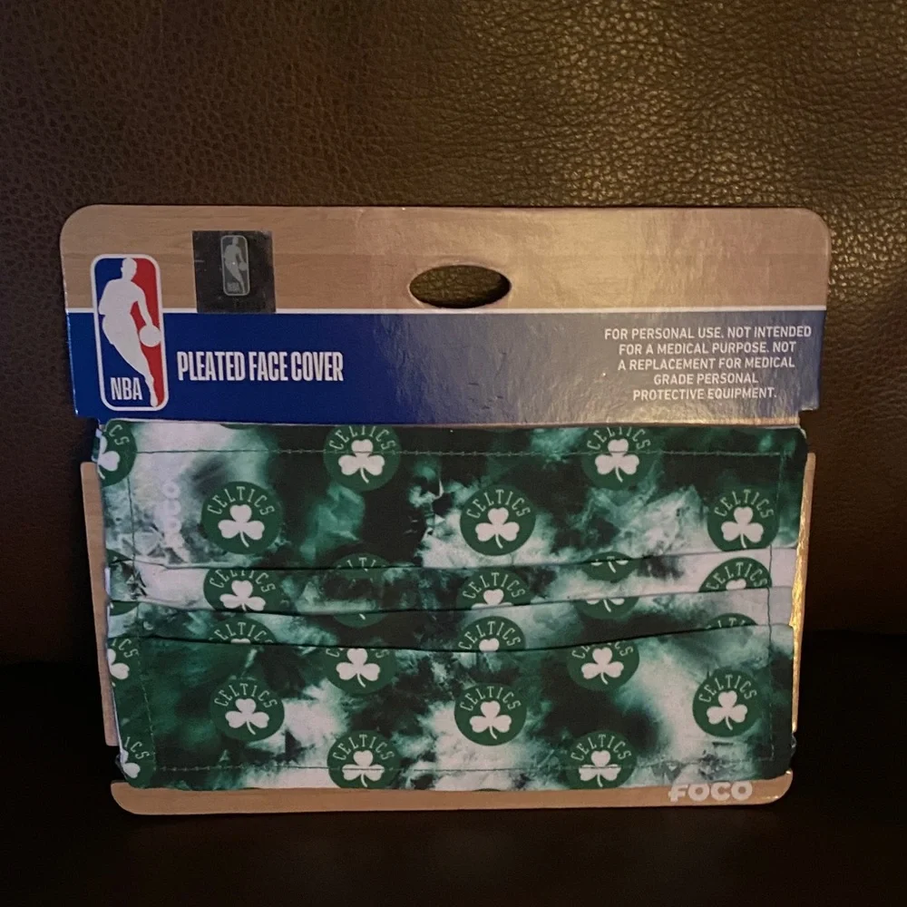 NBA Boston Celtics Pleated Face Cover.