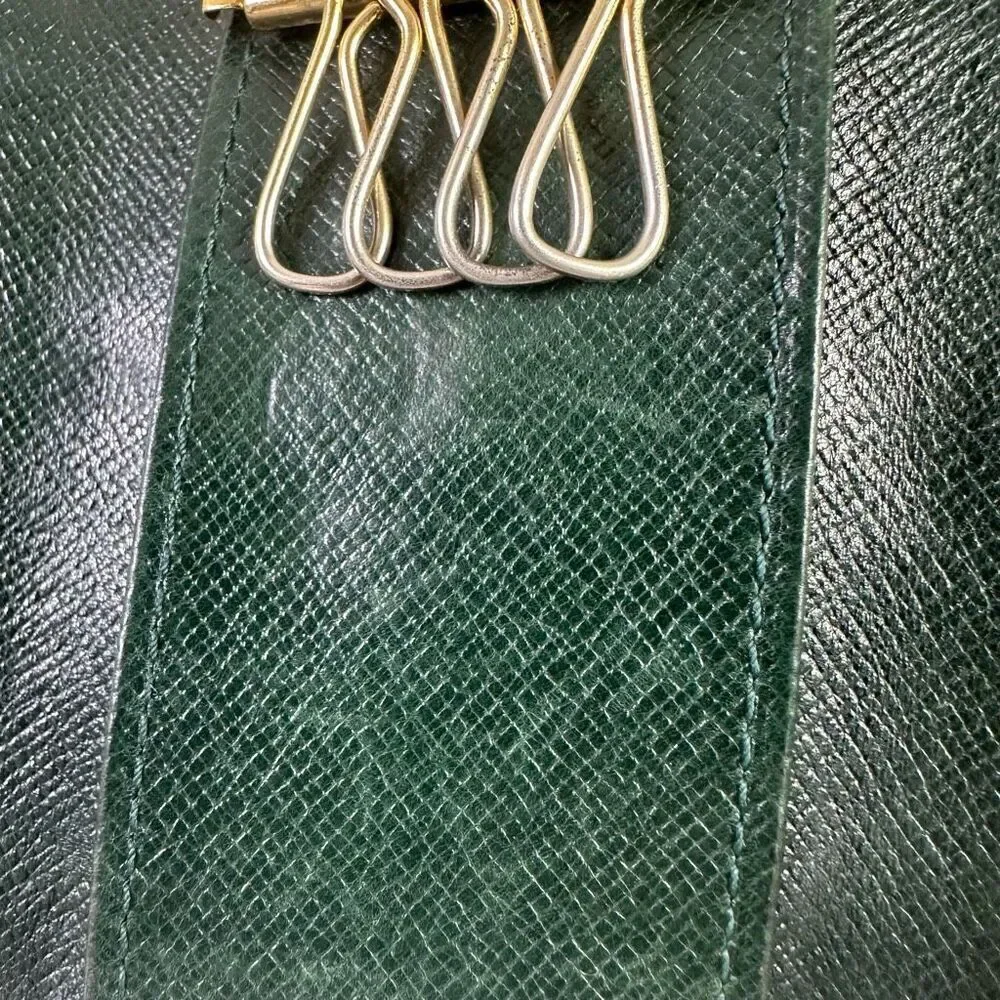 Louis Vuitton Green Taiga‎ Leather 4 Key Case Holder