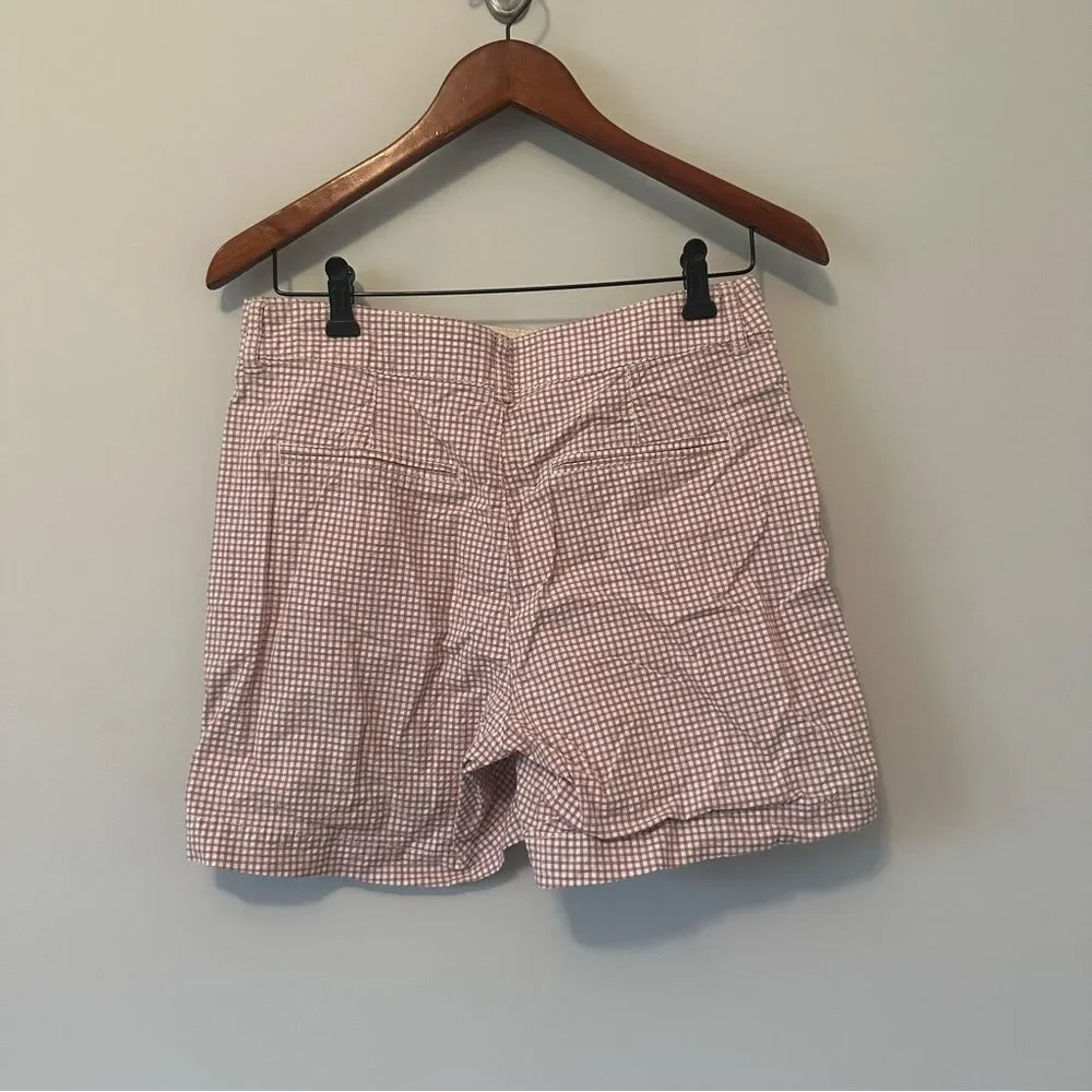 Old Navy Size 4 High Rise Pink and White Gingham Plaid Everyday Short