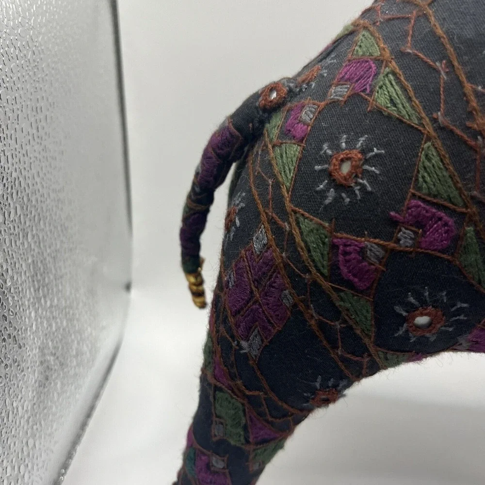 Vintage Camel India‎ Sari Patch Large Embroidered Mirrors Handmade Stuffed Decor