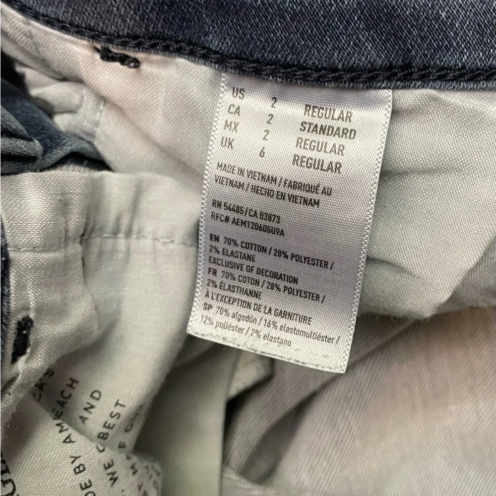American Eagle Hi-Rise dark wash Jegging