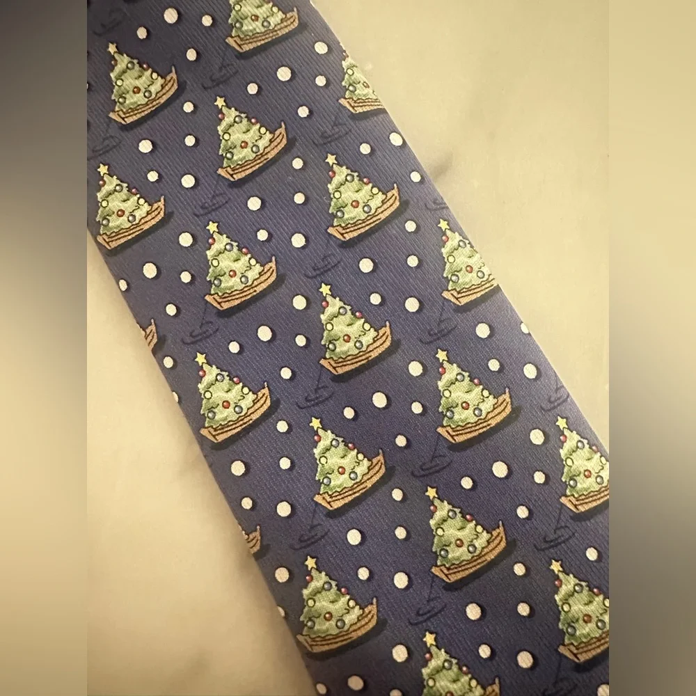 Vineyard Vines tie 100% silk blue boat christmas tree - Boys One Size (OS)