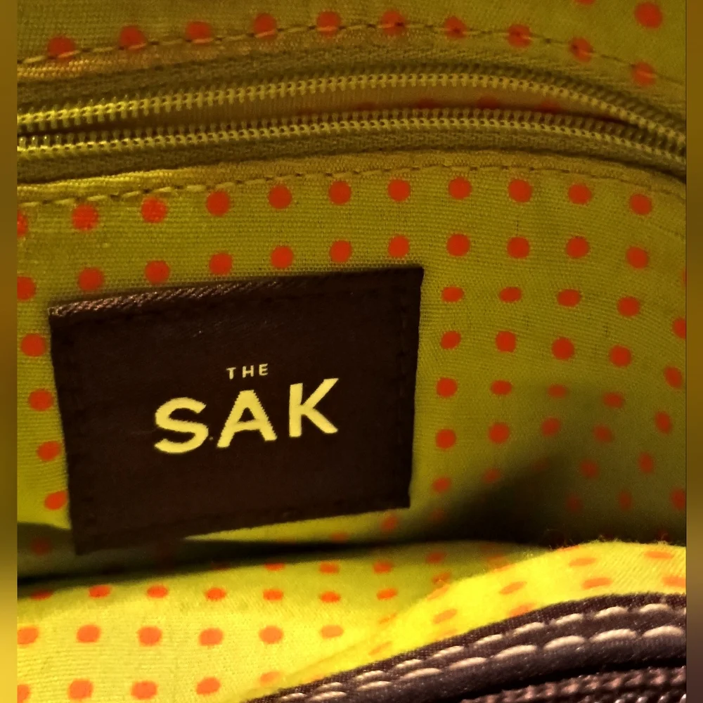 The Sak Crochet Purse Boho Tote Chic Hobo Lined Snap Zip Handbag