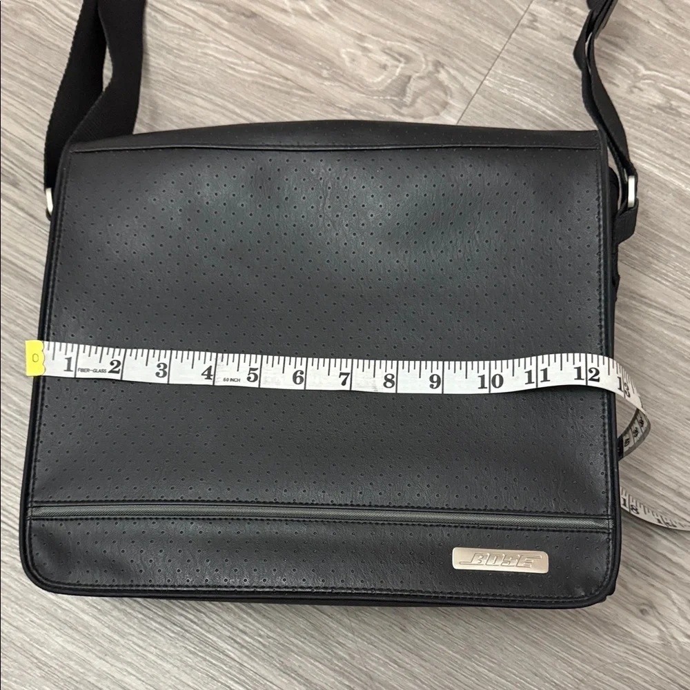 Bose elegant black