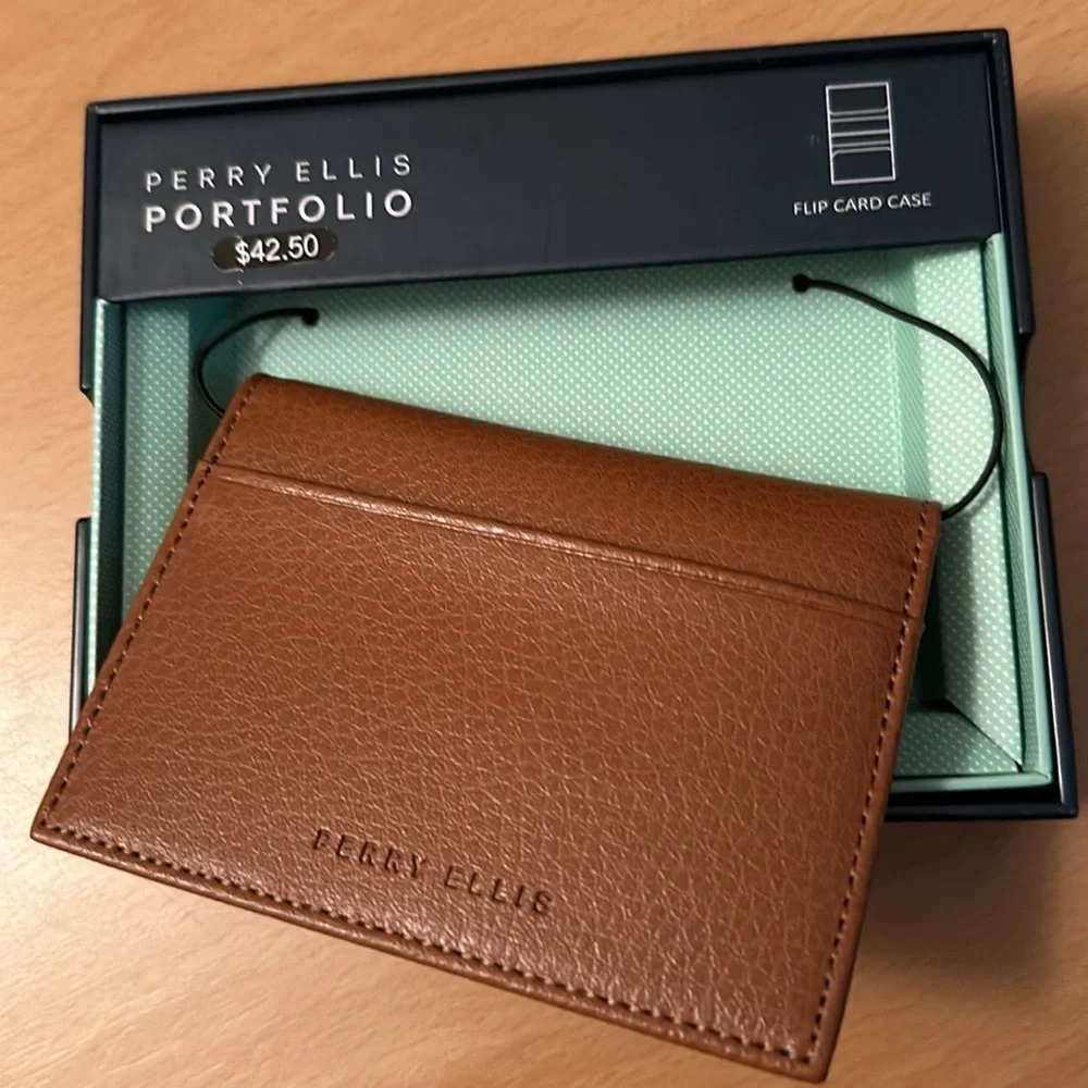 Perry Ellis brand new