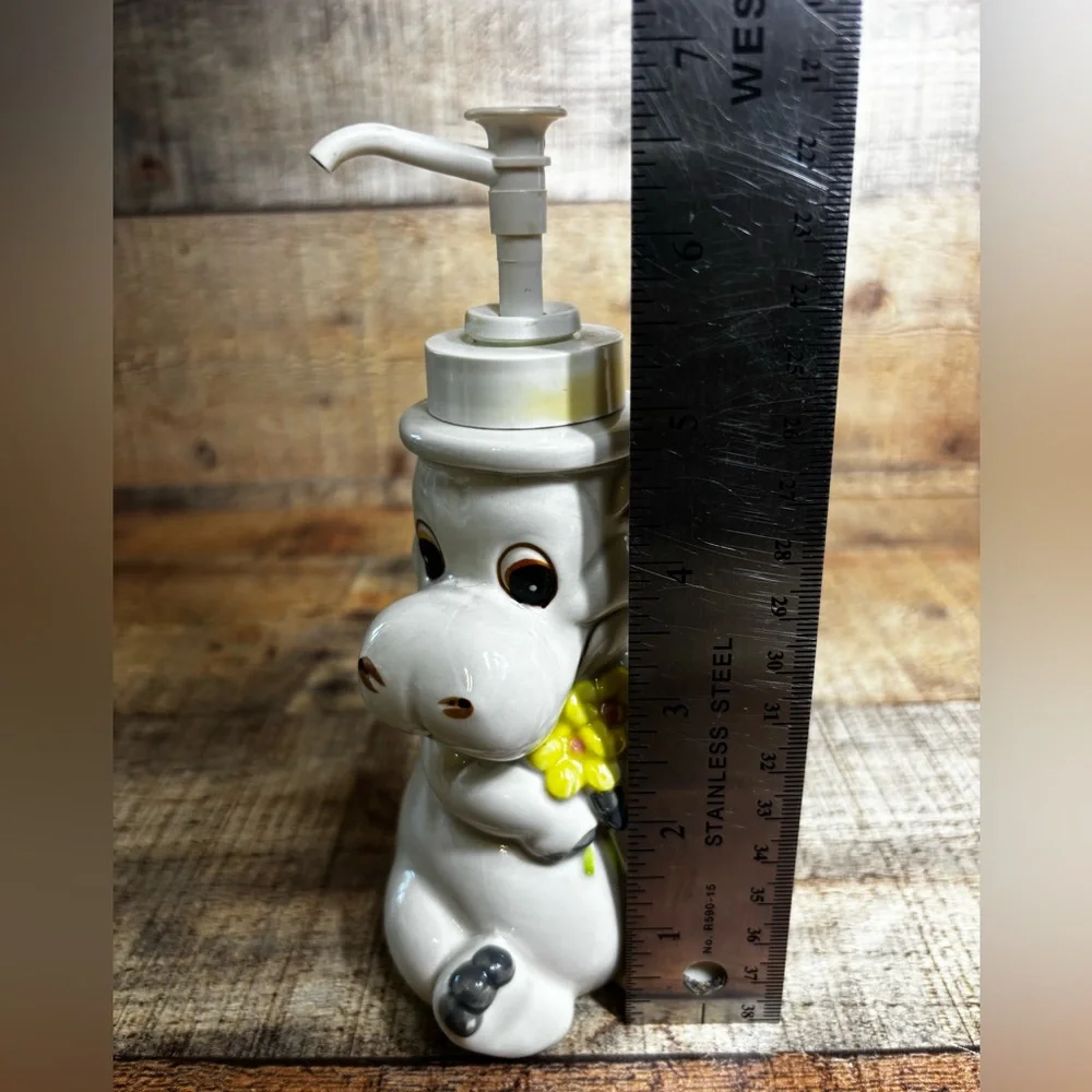 N/A collector adds whimsy
