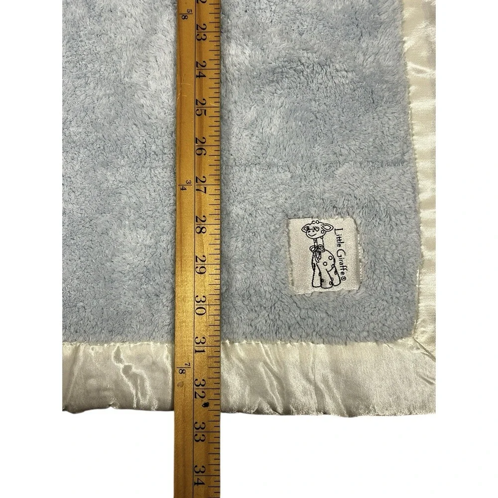 Little Giraffe satin has
