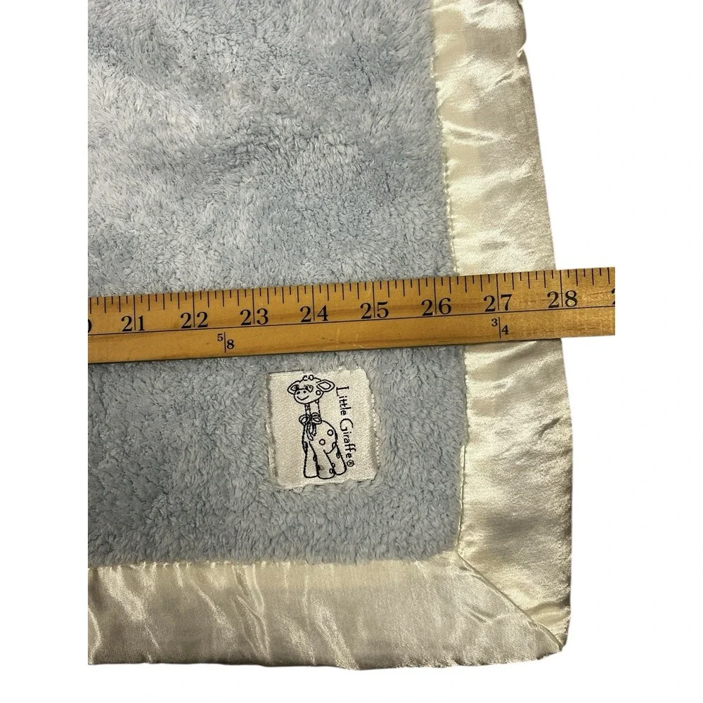 Little Giraffe satin has