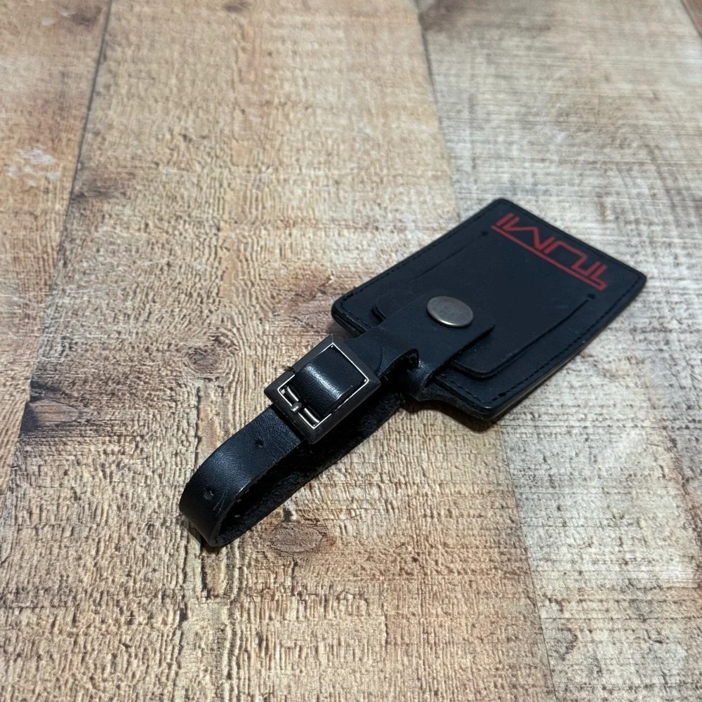 TUMI 'Alpha' Black / Red Leather Luggage Tag - Medium