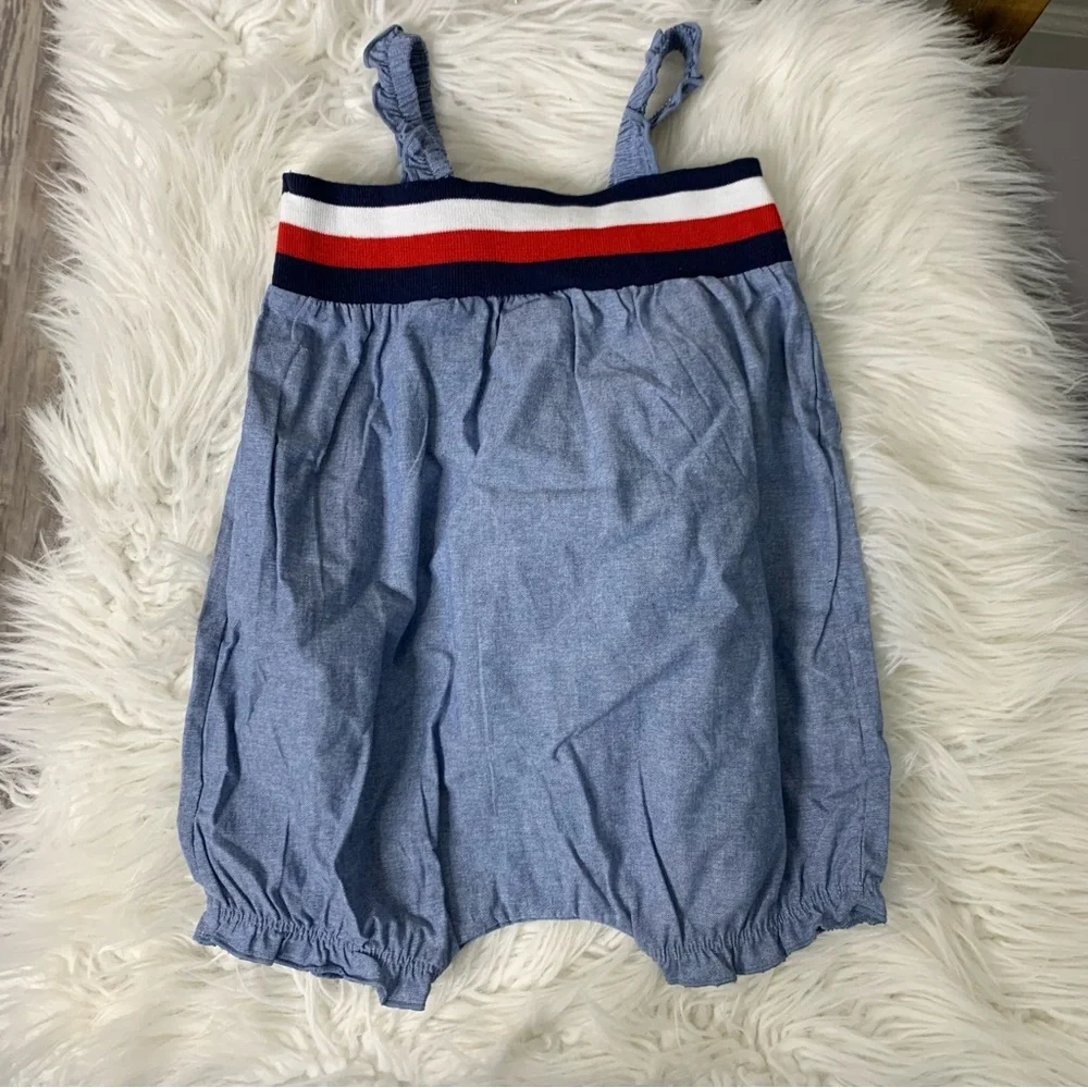 Tommy Hilfiger style fit