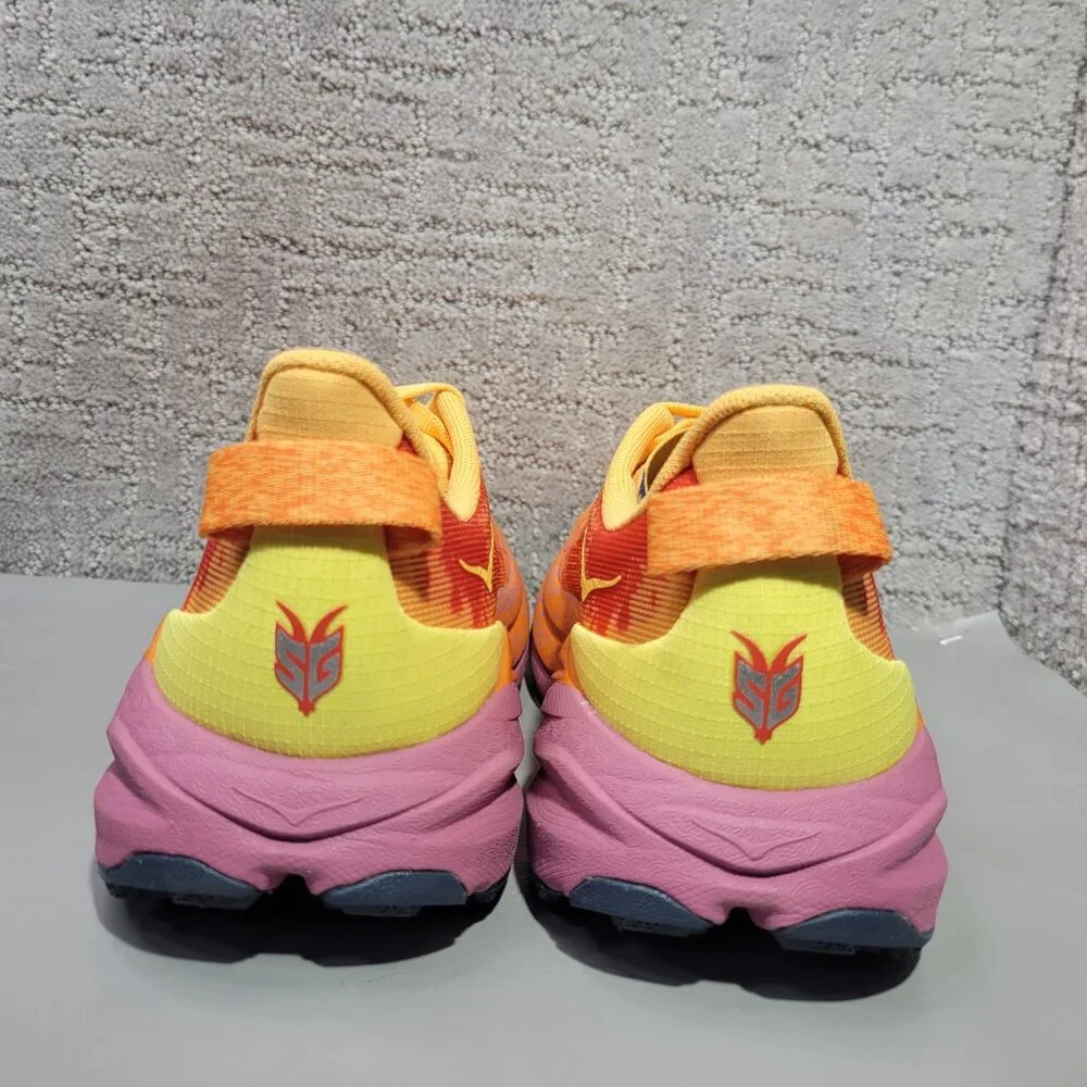 Hoka One One hoka one