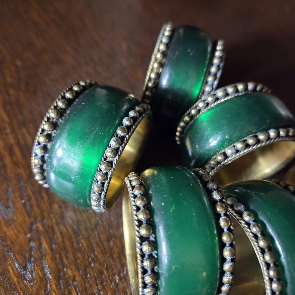 unbranded set emerald