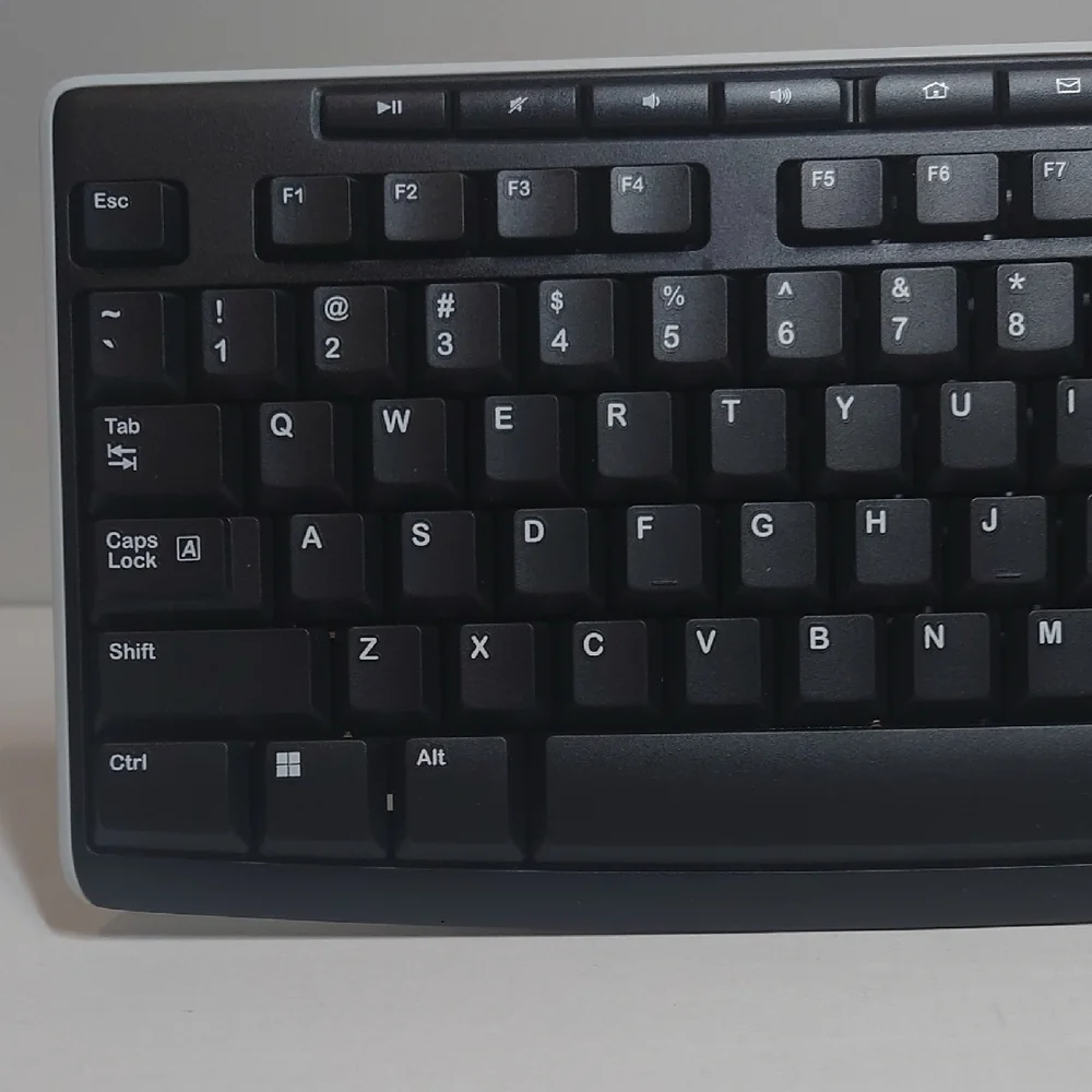 Logitech keyboard description