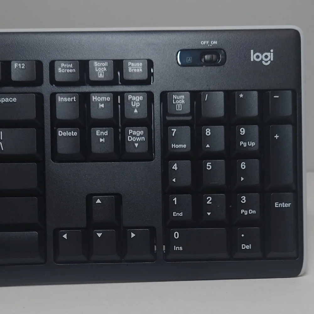 Logitech keyboard description