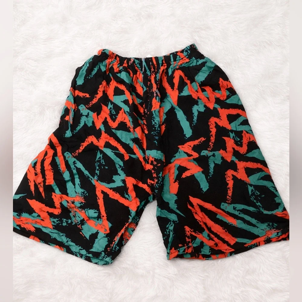 Women’s Abstract Print High-Waisted Shorts | Black Red Teal | Large