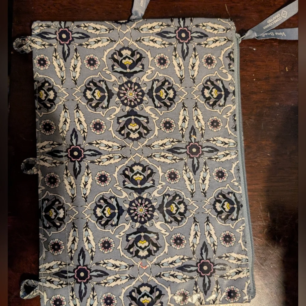 Vera Bradley Pencil‎ Binder Pouch