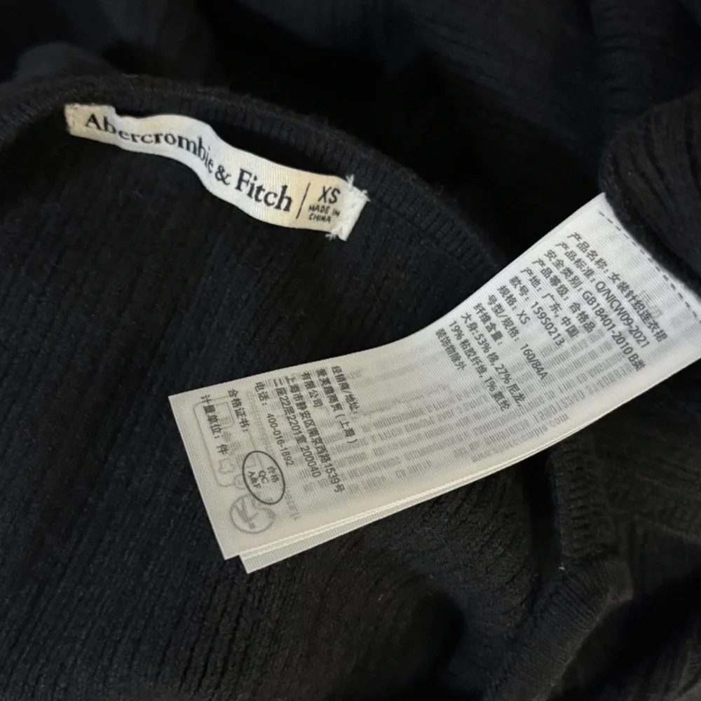 Abercrombie & Fitch perfect any square