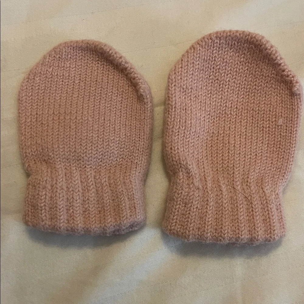 Cozy Pink Knit Mittens for Kids