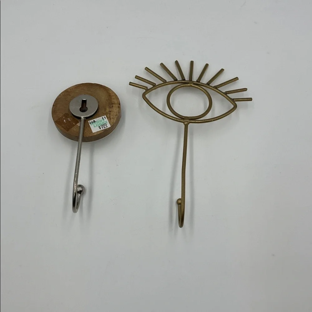 N/A two hooks