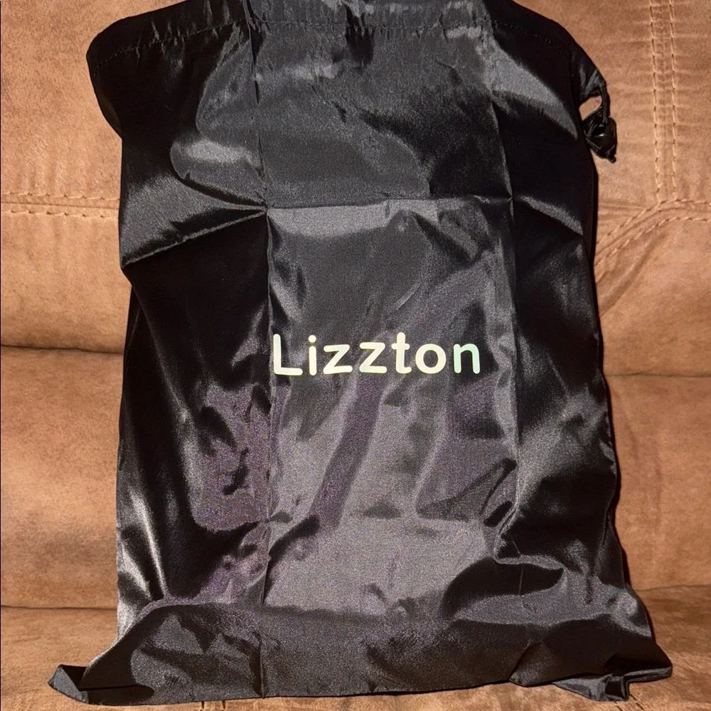 Lizzton Quilted Travel Hanging Cosmetic Organizer