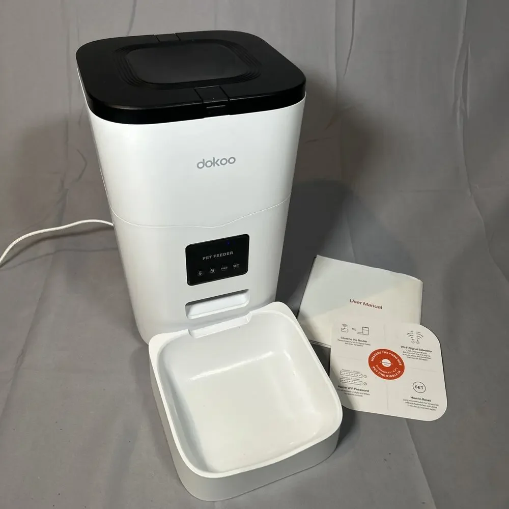 Dokoo automatic cat