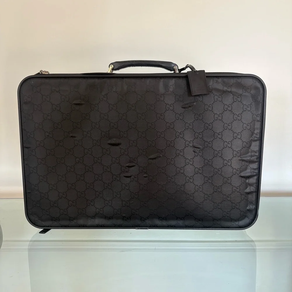 Gucci sophisticated briefcase