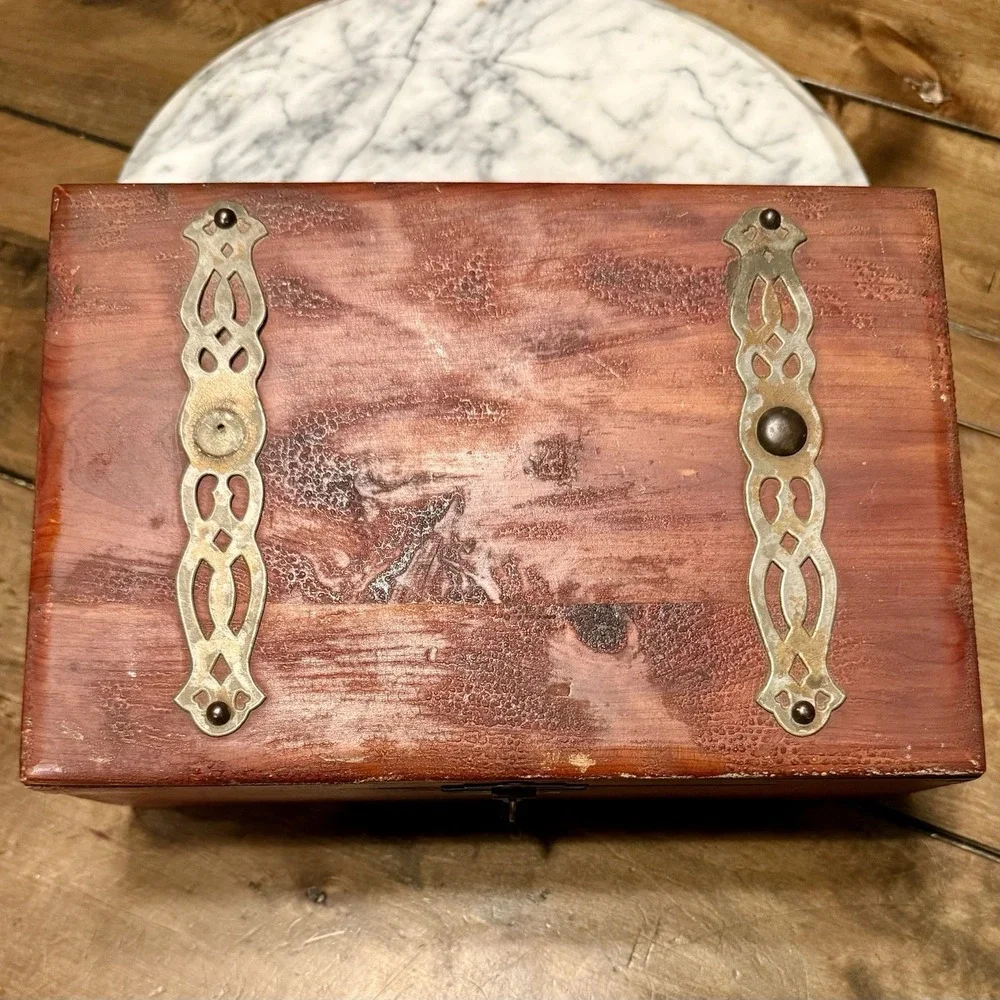 VTG Mirror Wooden Jewelry Trinket Box Cedar Wood Chest Mortise & Tenon Footed