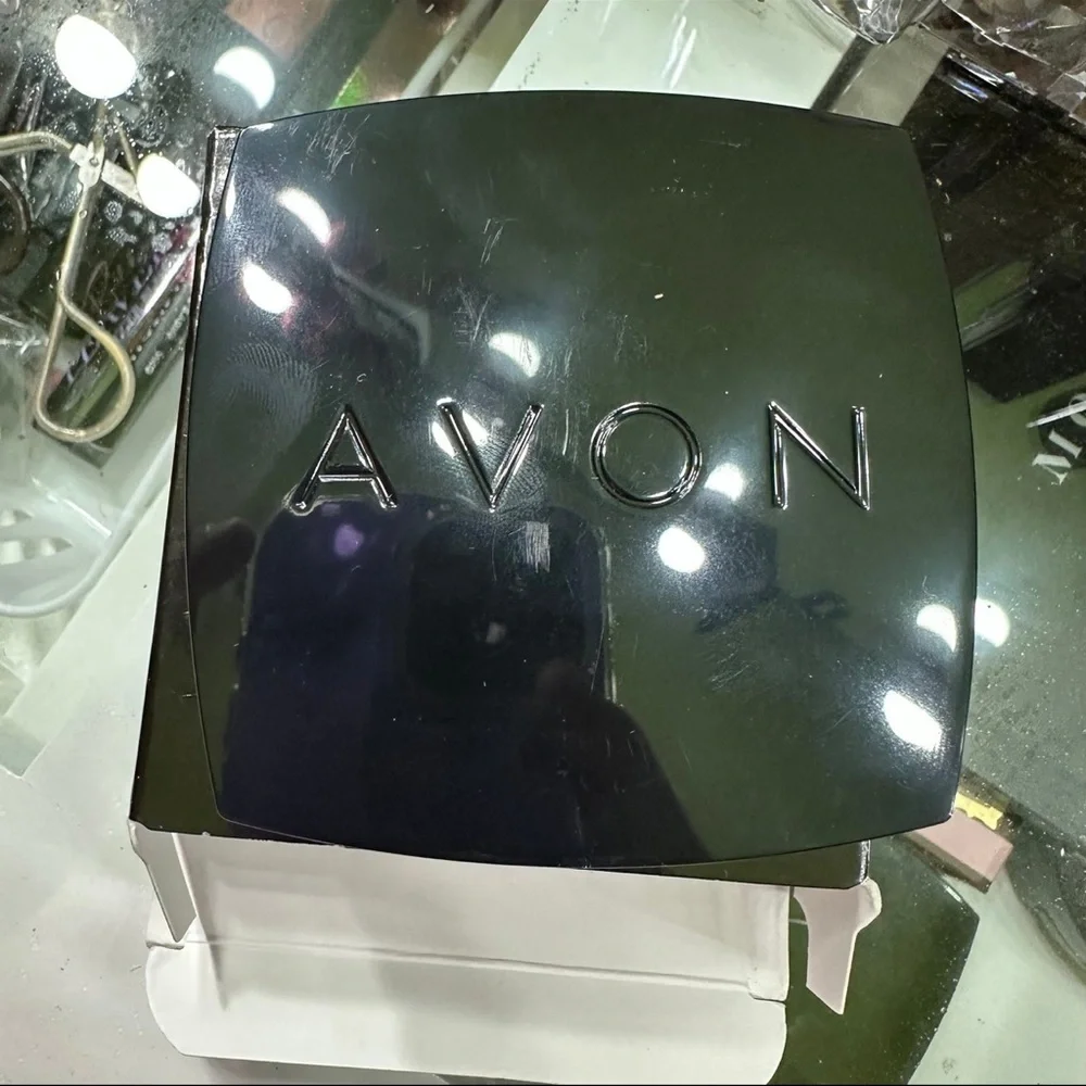 Avon shade berry