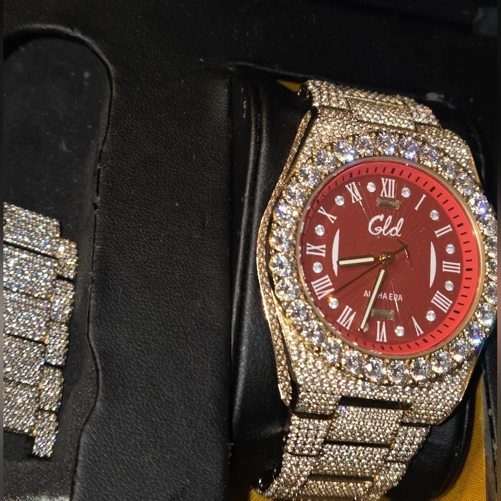 GLD gold iced