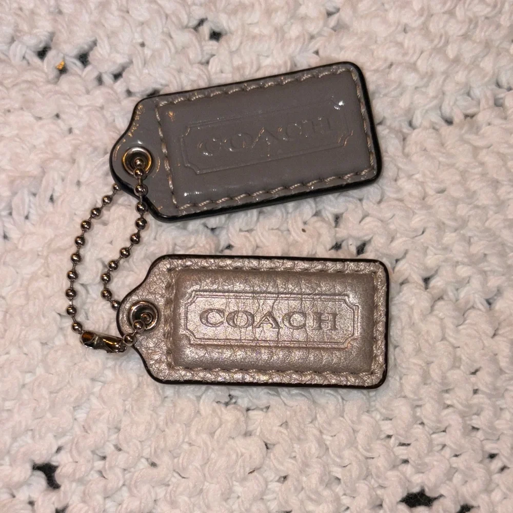 Coach tags decor leather