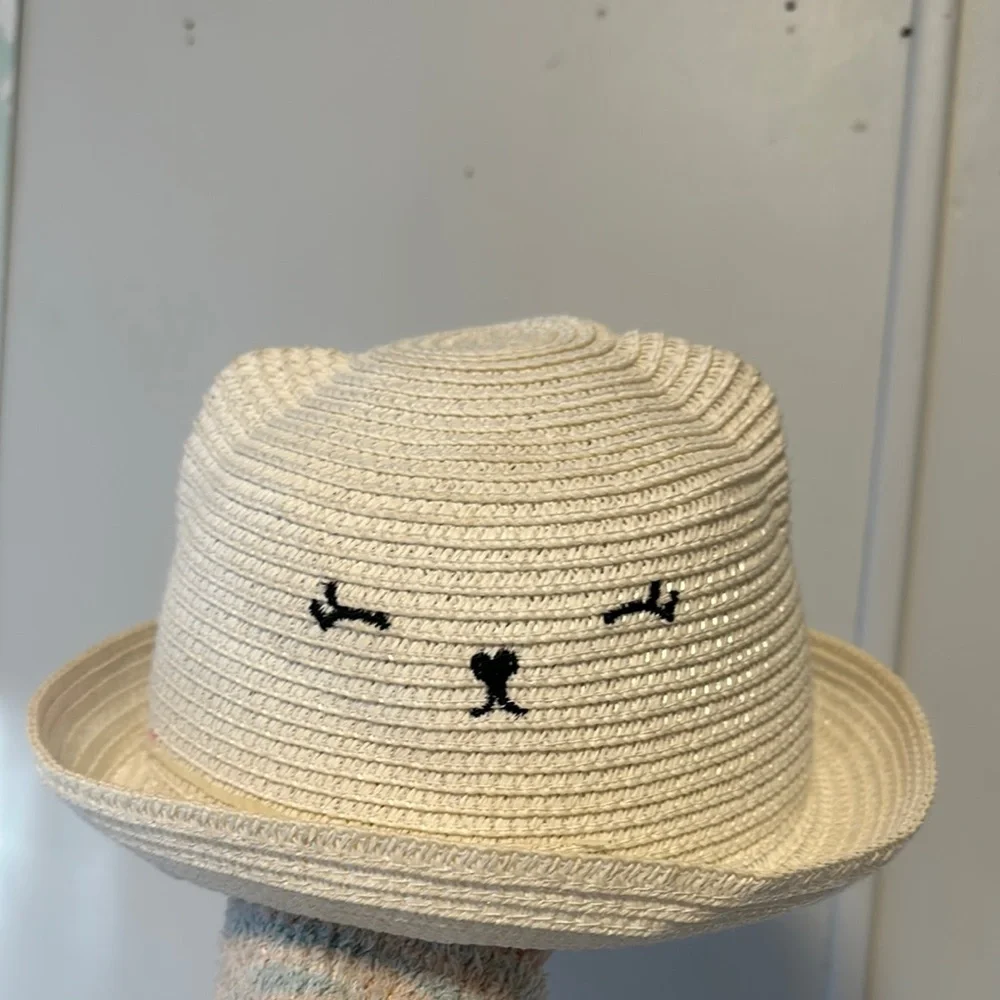 Kids hat.
