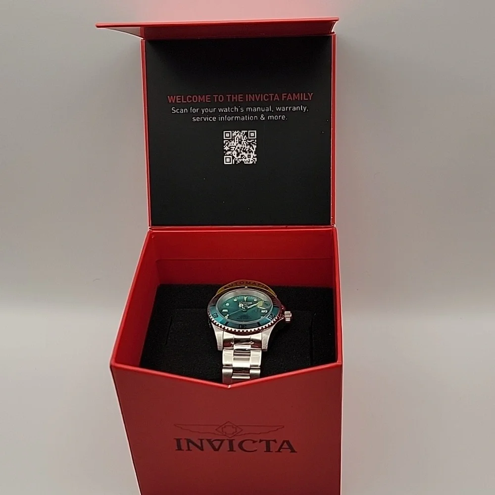 Invicta pro diver
