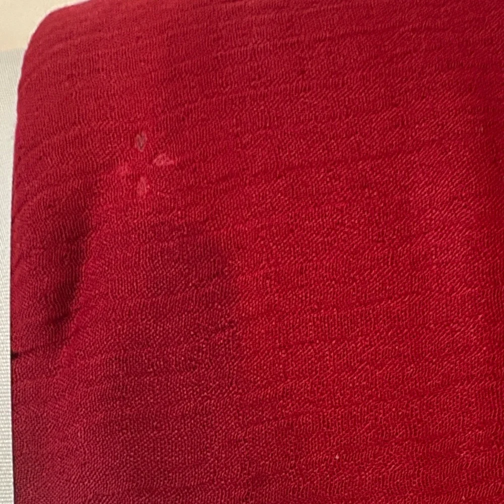 Threshold luxurious crimson